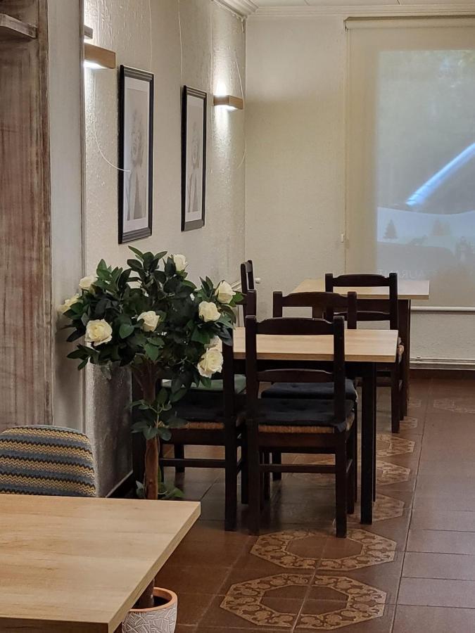 Hostal Torras Sant Hilari Sacalm Luaran gambar