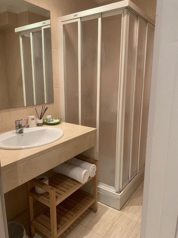 Hostal Torras Sant Hilari Sacalm Luaran gambar